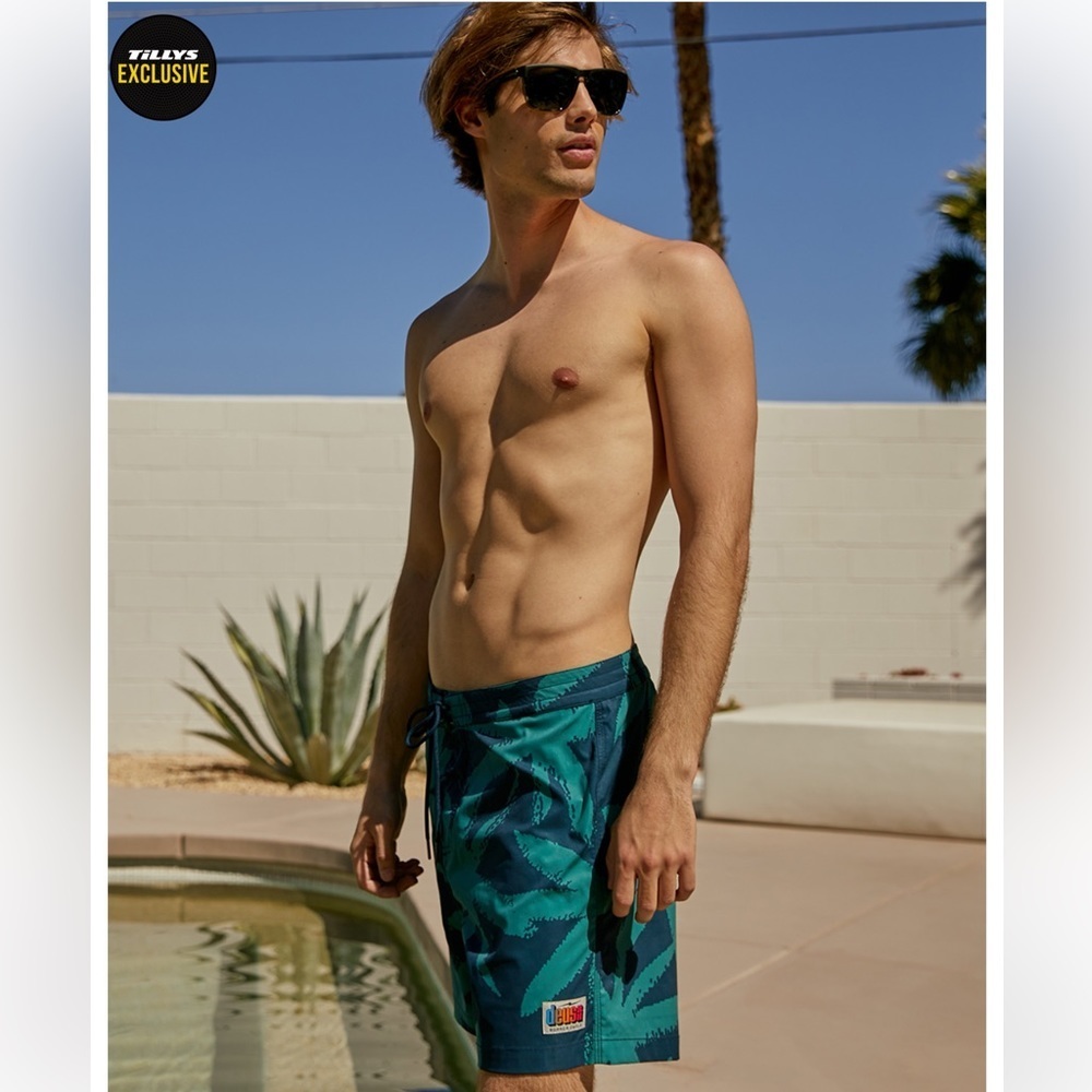 Deus Ex Machina Green Swim Trunks 32
